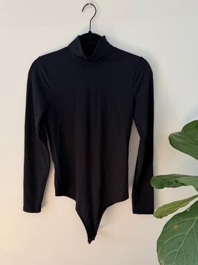 Abercrombie & Fitch Black Long-Sleeve Turtleneck Bodysuit